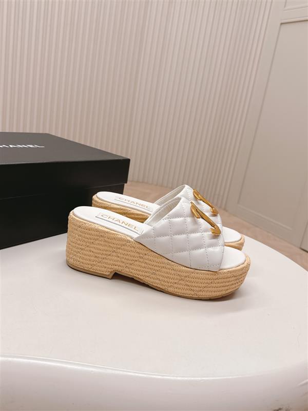 20251128184434373 270